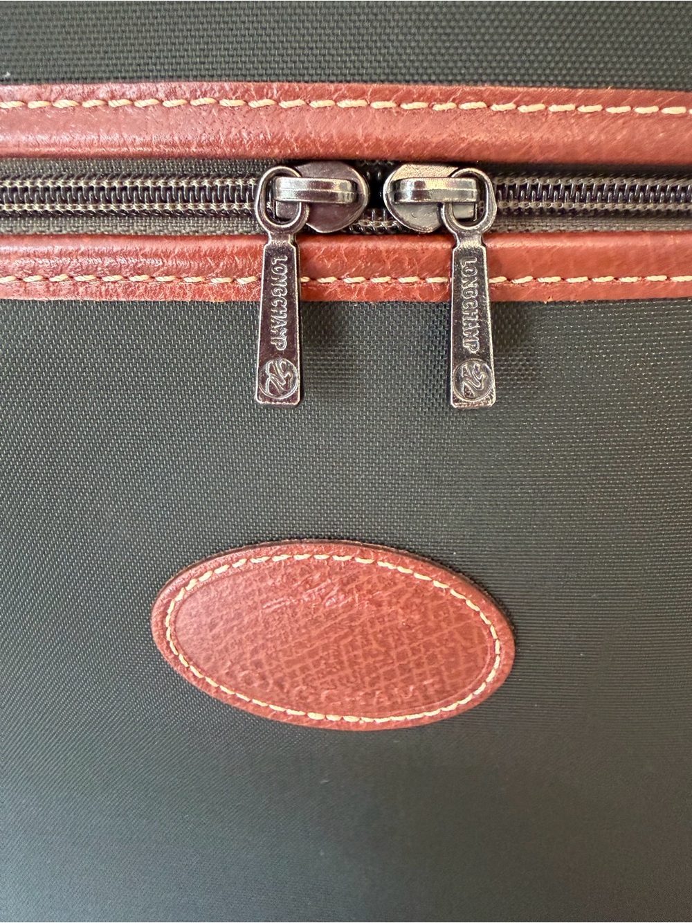 Longchamp Dark Green Travel Vanity Case Zip-Around Lined, Strap Pouch - Picture 2 of 15